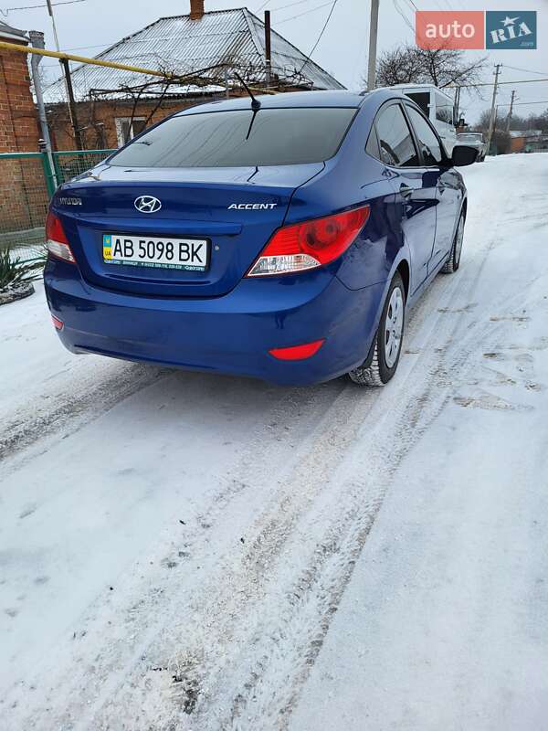 Седан Hyundai Accent 2011 в Ананьеве фото 29 Седан Hyundai Accent 2011 в Ананьеве