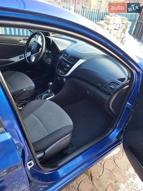 Седан Hyundai Accent 2011 в Ананьеве фото 60 Седан Hyundai Accent 2011 в Ананьеве