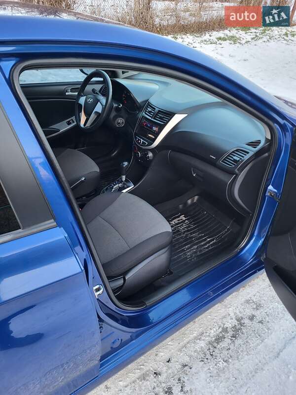 Седан Hyundai Accent 2011 в Ананьеве фото 65 Седан Hyundai Accent 2011 в Ананьеве