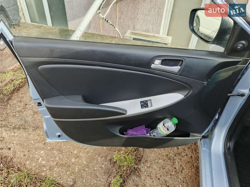 Седан Hyundai Accent 2012 в Одессе