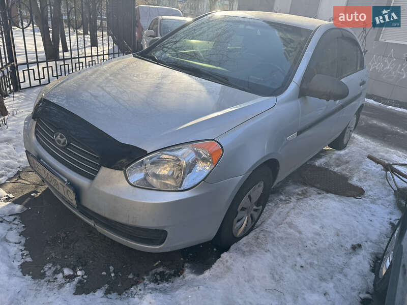 Hyundai Accent 2009
