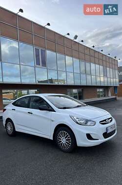 Седан Hyundai Accent 2013 в Києві