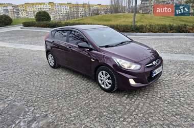 Седан Hyundai Accent 2013 в Днепре