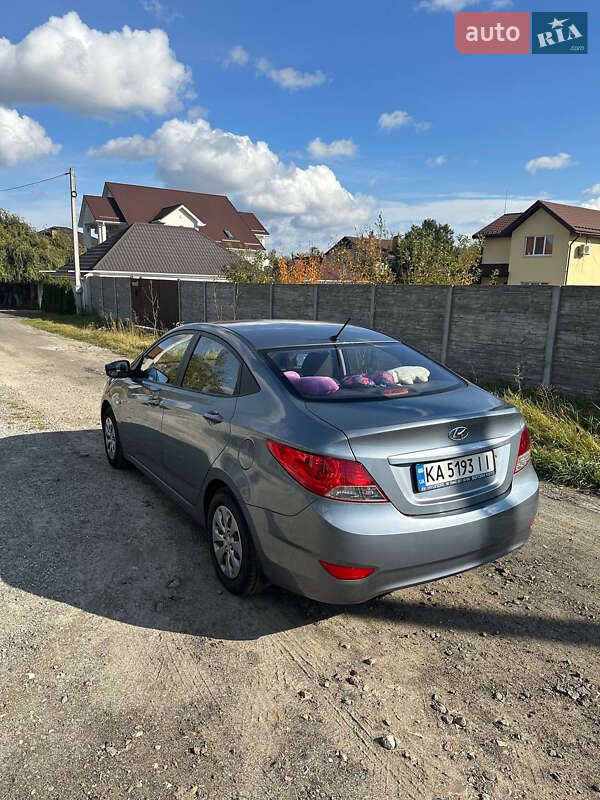 Седан Hyundai Accent 2018 в Киеве фото 5 Седан Hyundai Accent 2018 в Киеве