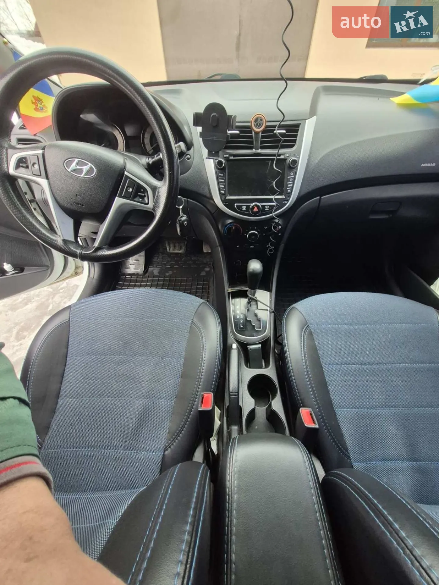 2012 Hyundai Accent - мініатюра 9