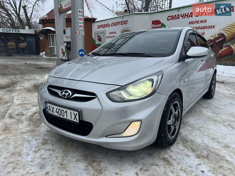 Седан Hyundai Accent 2011 в Харкові фото Седан Hyundai Accent 2011 в Харкові
