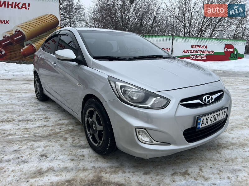 Седан Hyundai Accent 2011 в Харкові фото 6 Седан Hyundai Accent 2011 в Харкові