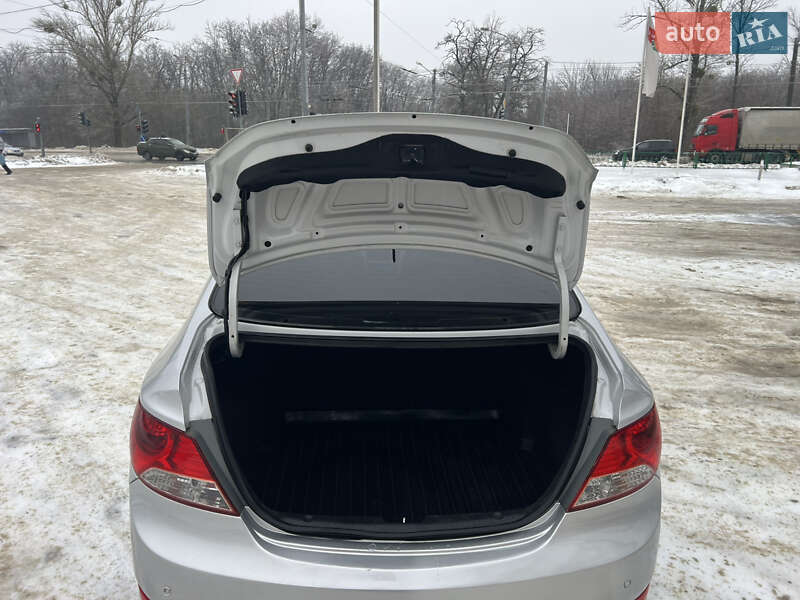 Седан Hyundai Accent 2011 в Харкові фото 25 Седан Hyundai Accent 2011 в Харкові