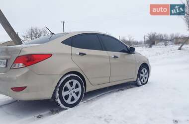 Седан Hyundai Accent 2013 в Николаеве