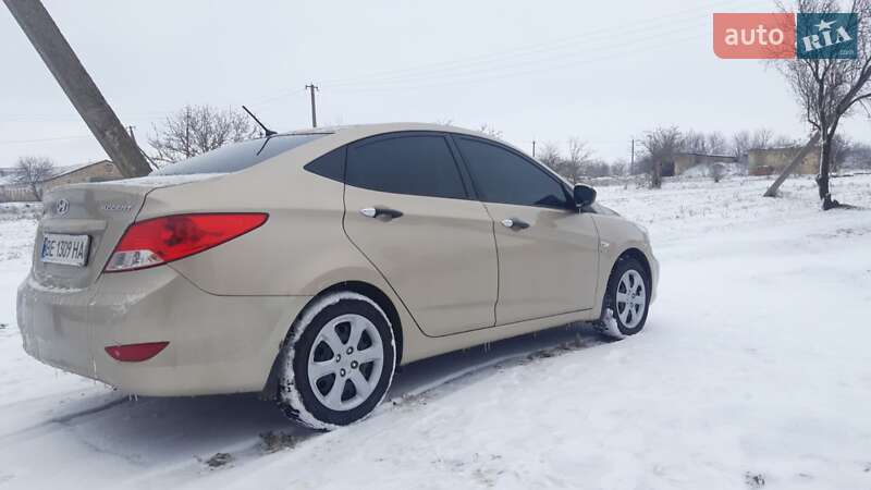 Седан Hyundai Accent 2013 в Николаеве