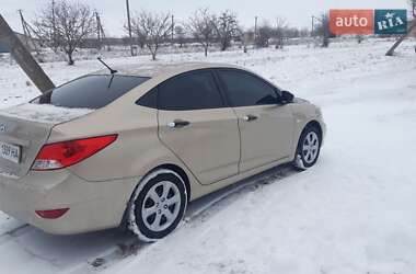Седан Hyundai Accent 2013 в Николаеве