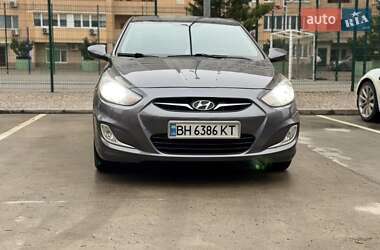 Седан Hyundai Accent 2012 в Одессе