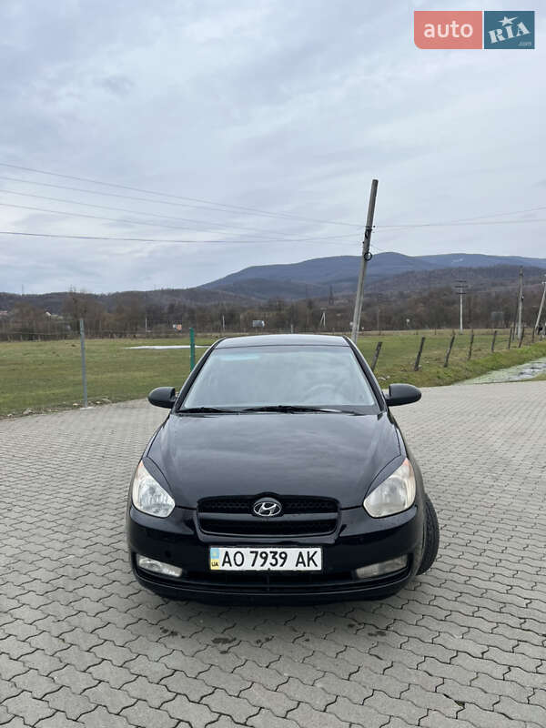 Хэтчбек Hyundai Accent 2007 в Сваляве