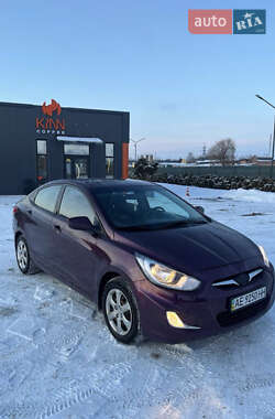 Седан Hyundai Accent 2013 в Виннице