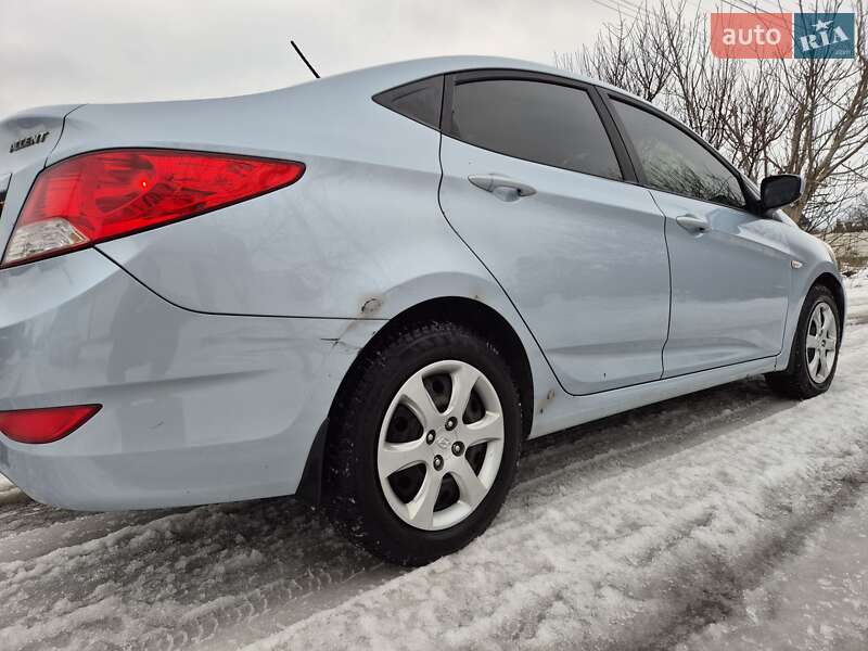 Седан Hyundai Accent 2011 в Киеве фото 4 Седан Hyundai Accent 2011 в Киеве