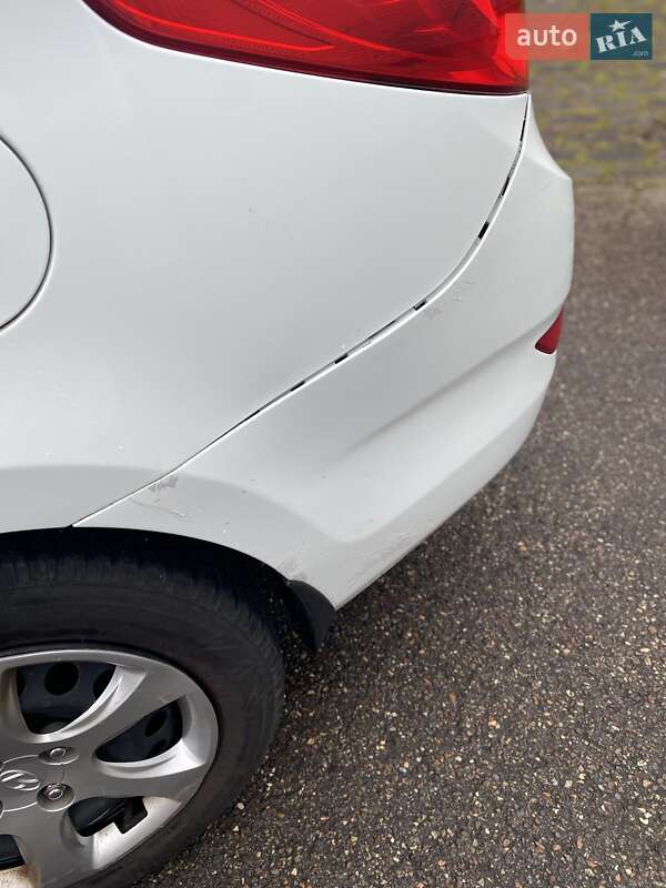 Седан Hyundai Accent 2011 в Киеве