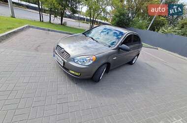 Седан Hyundai Accent 2008 в Днепре