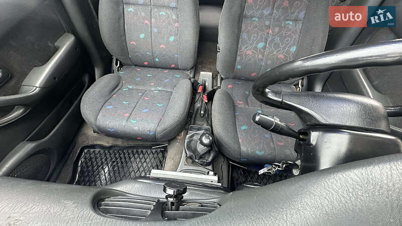 Седан Hyundai Accent 1997 в Львове