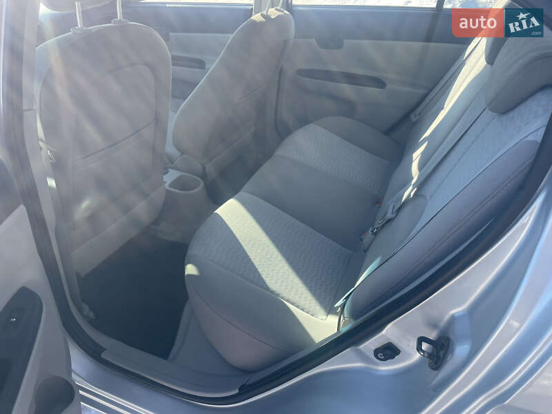 Седан Hyundai Accent 2007 в Гайсине