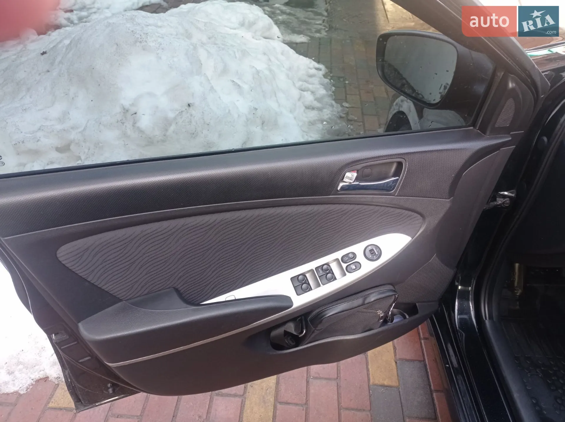 2012 Hyundai Accent - мініатюра 9