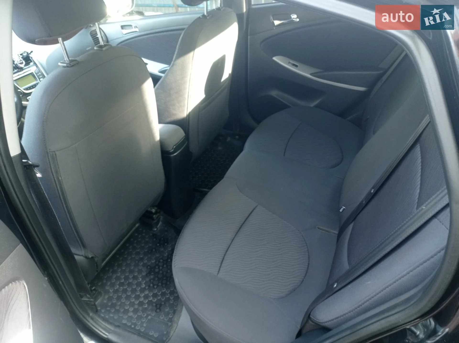 2012 Hyundai Accent - мініатюра 12