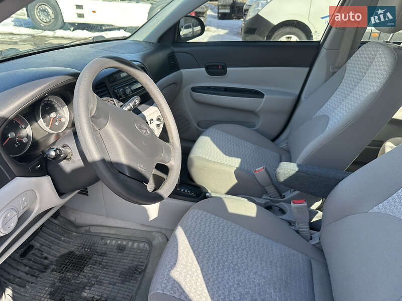 Седан Hyundai Accent 2008 в Кременчуге