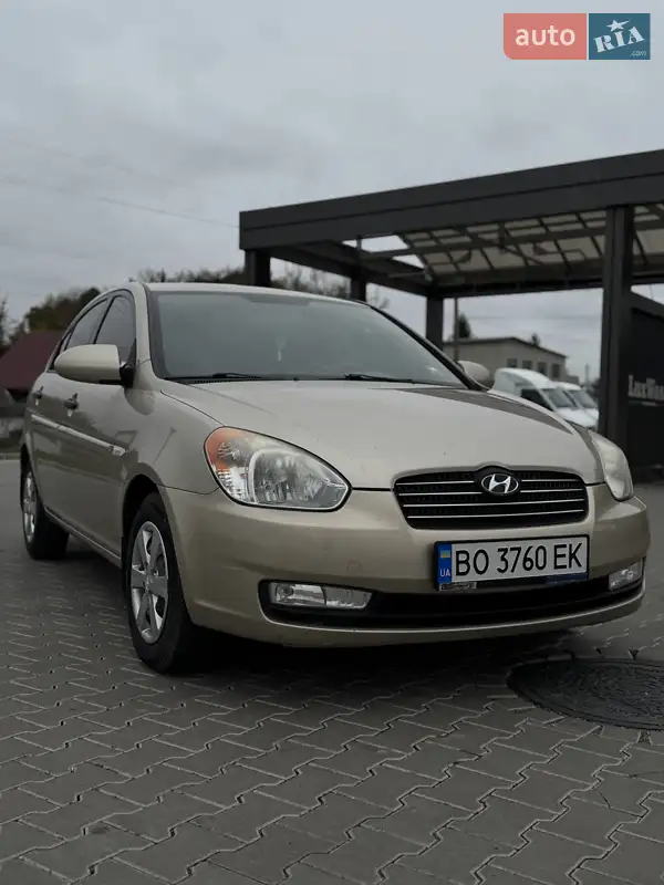Hyundai Accent 2010