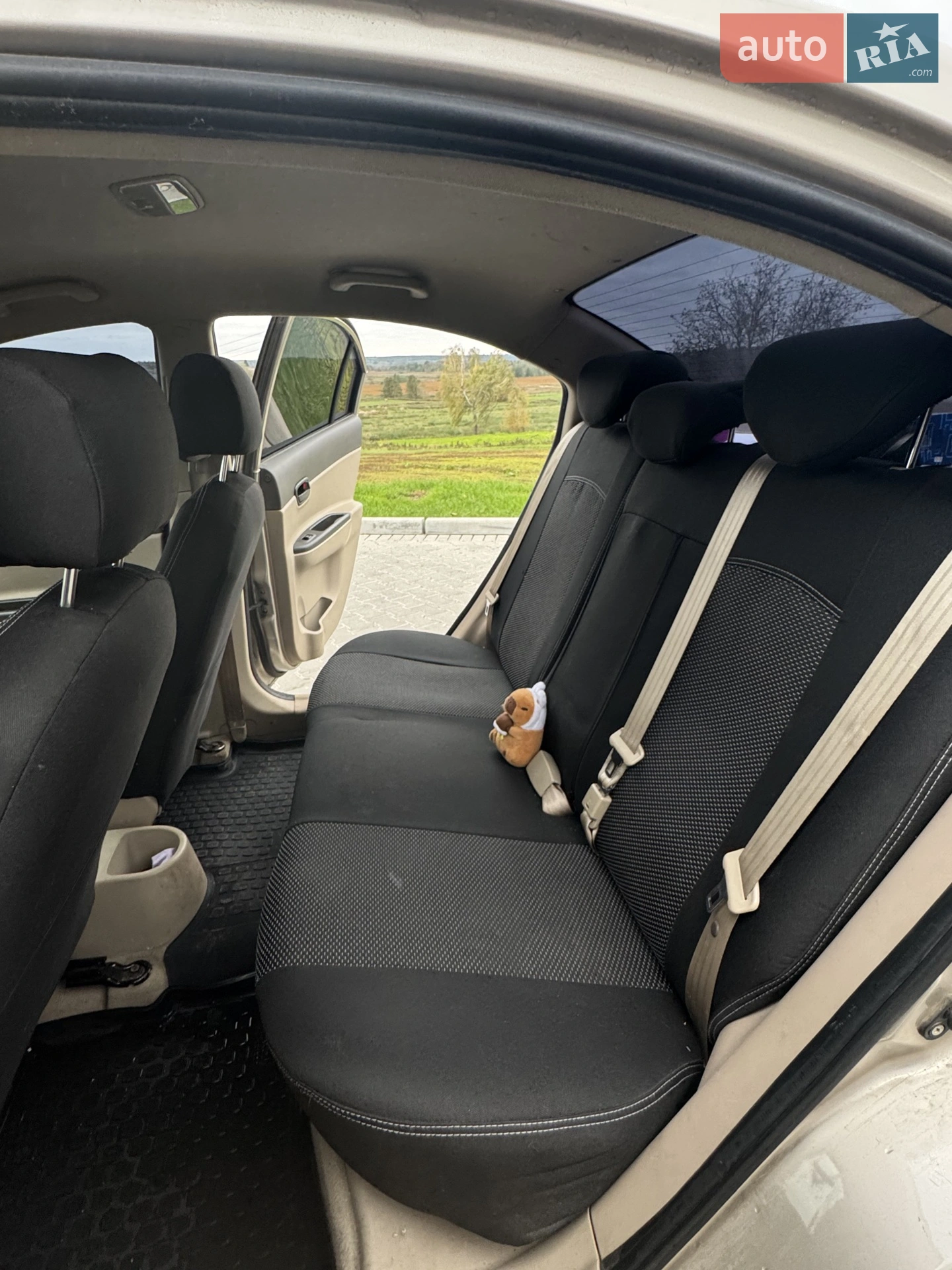 2010 Hyundai Accent - мініатюра 10