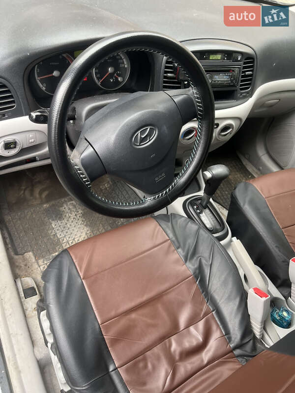 Седан Hyundai Accent 2010 в Запорожье фото 9 Седан Hyundai Accent 2010 в Запорожье