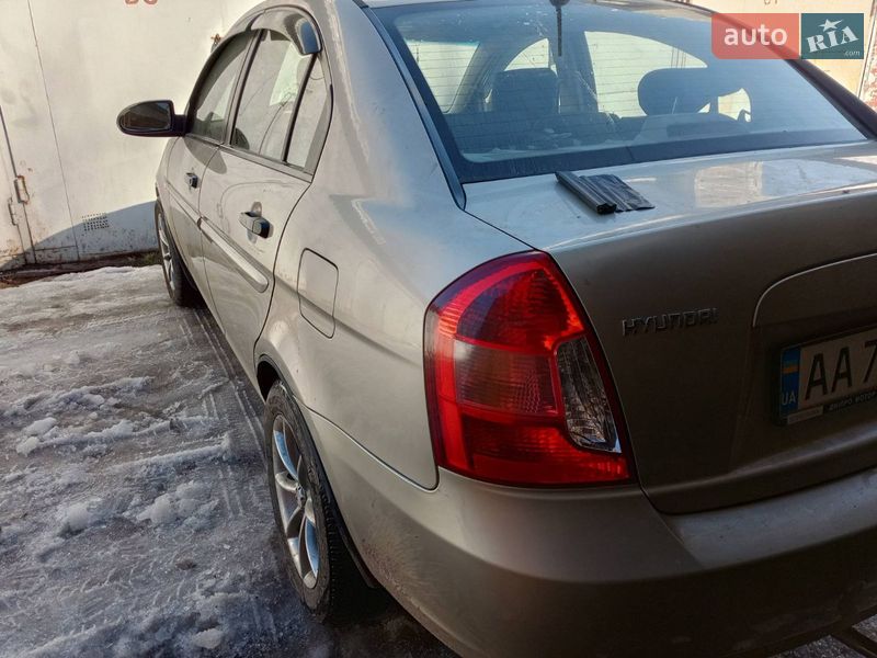Седан Hyundai Accent 2007 в Киеве
