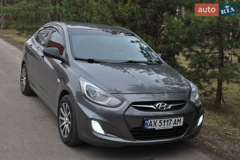 Hyundai Accent 2012