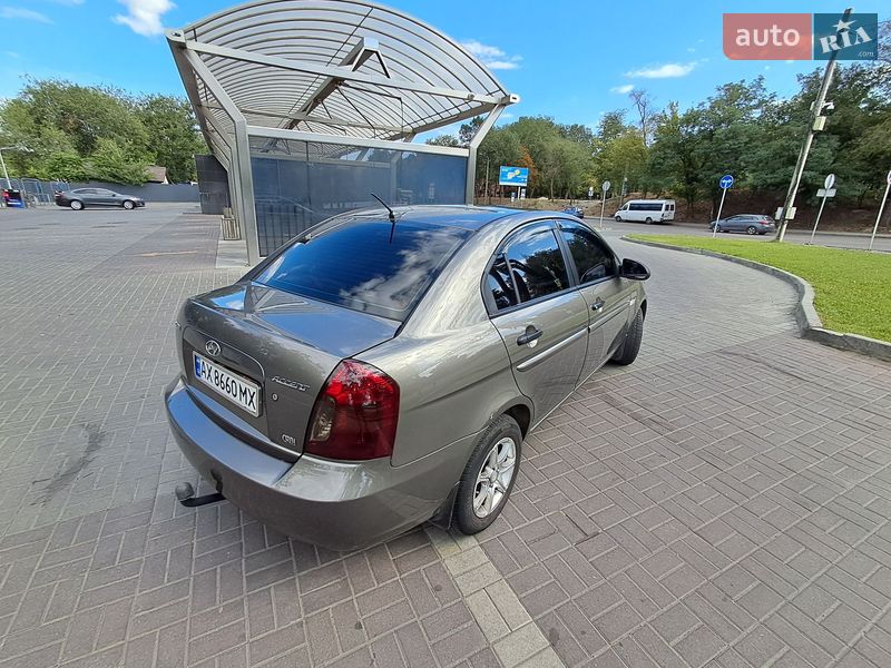 Седан Hyundai Accent 2008 в Днепре