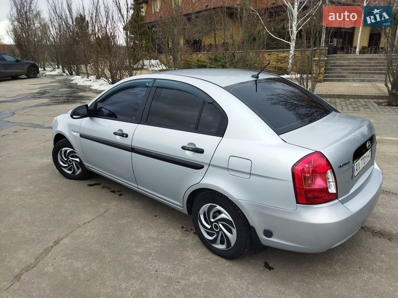 Hyundai Accent 2008