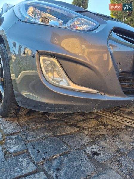 Седан Hyundai Accent 2012 в Киеве