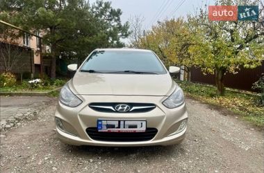 Седан Hyundai Accent 2011 в Кам'янському