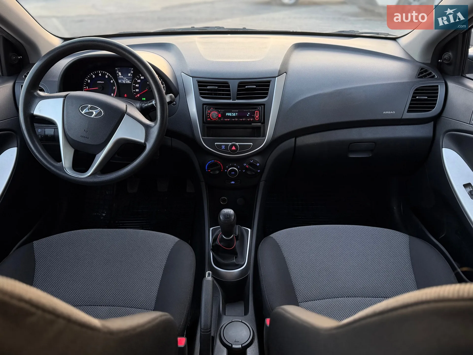 2011 Hyundai Accent - мініатюра 25