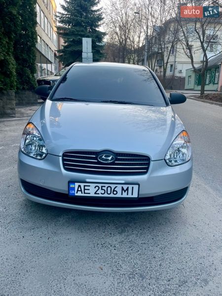 Седан Hyundai Accent 2009 в Дніпрі