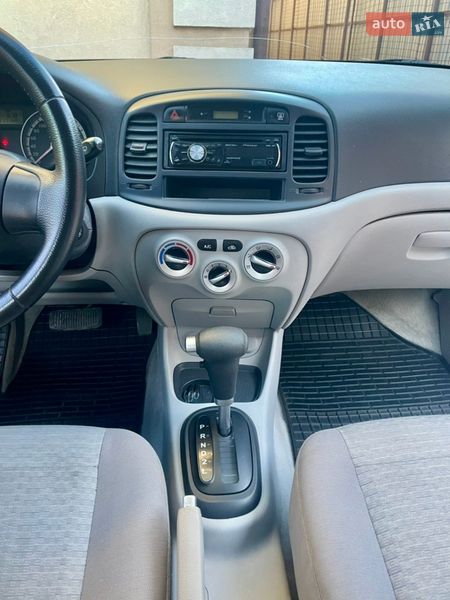 Седан Hyundai Accent 2009 в Дніпрі