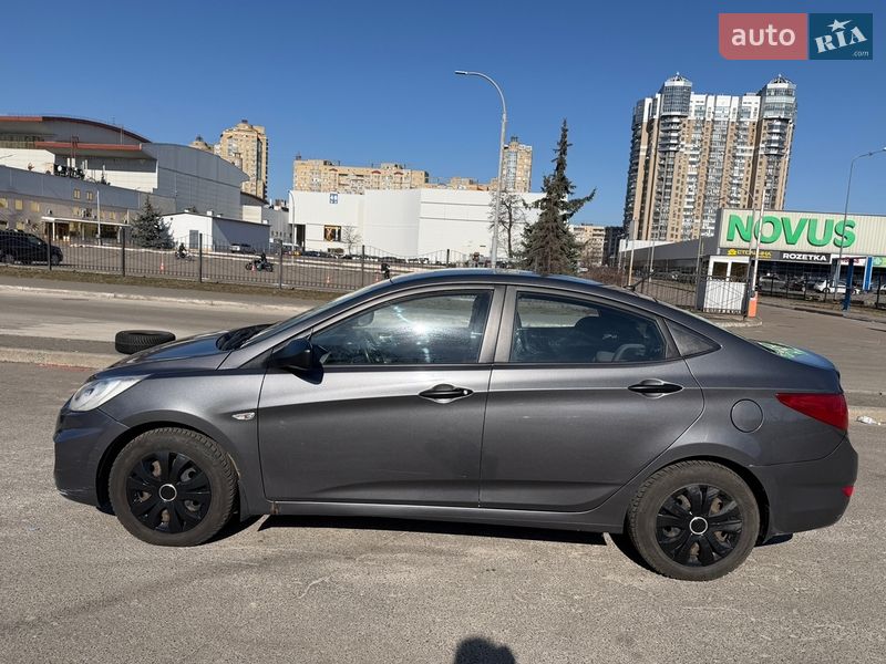 Седан Hyundai Accent 2011 в Киеве