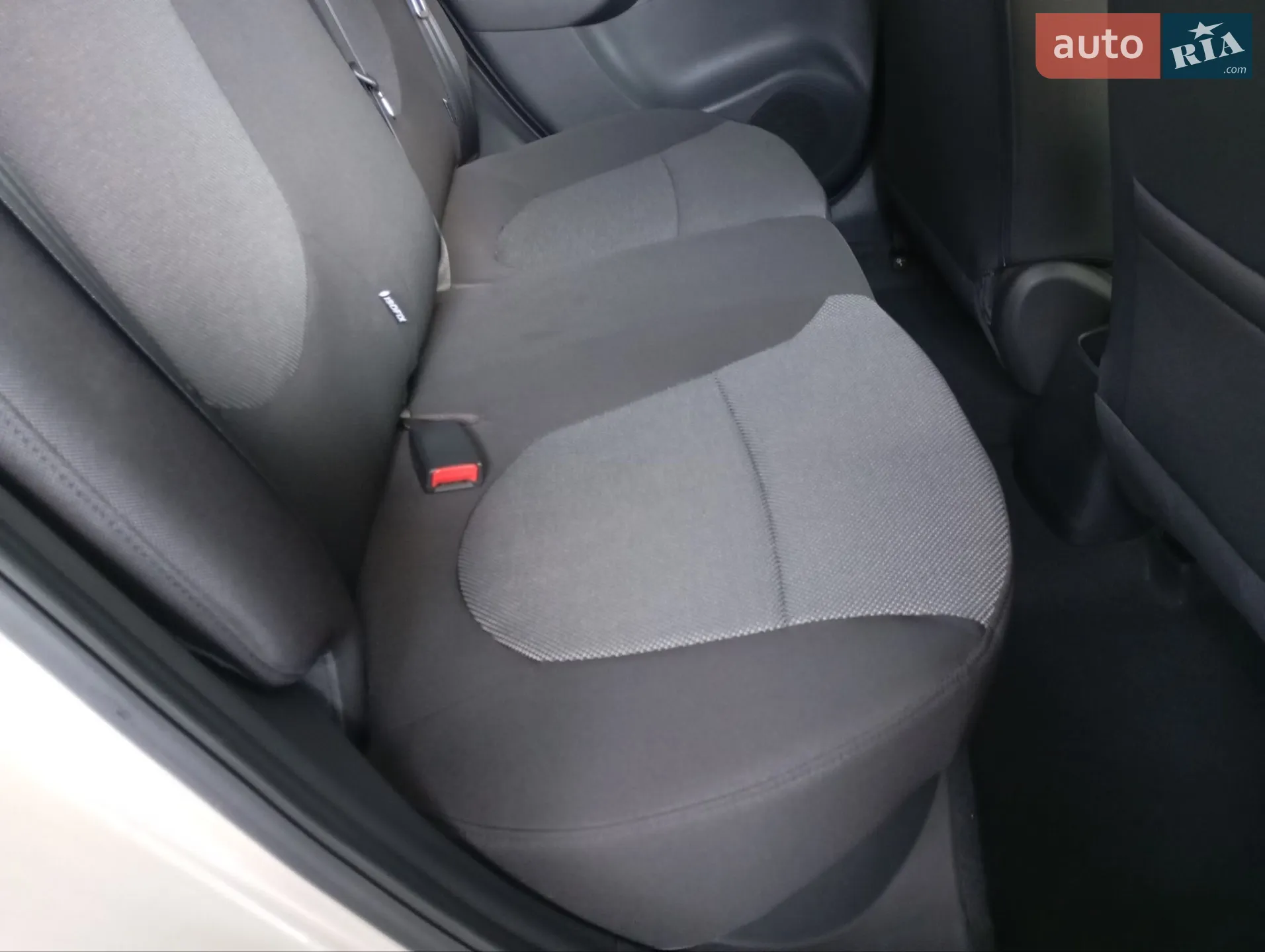 2011 Hyundai Accent - мініатюра 23