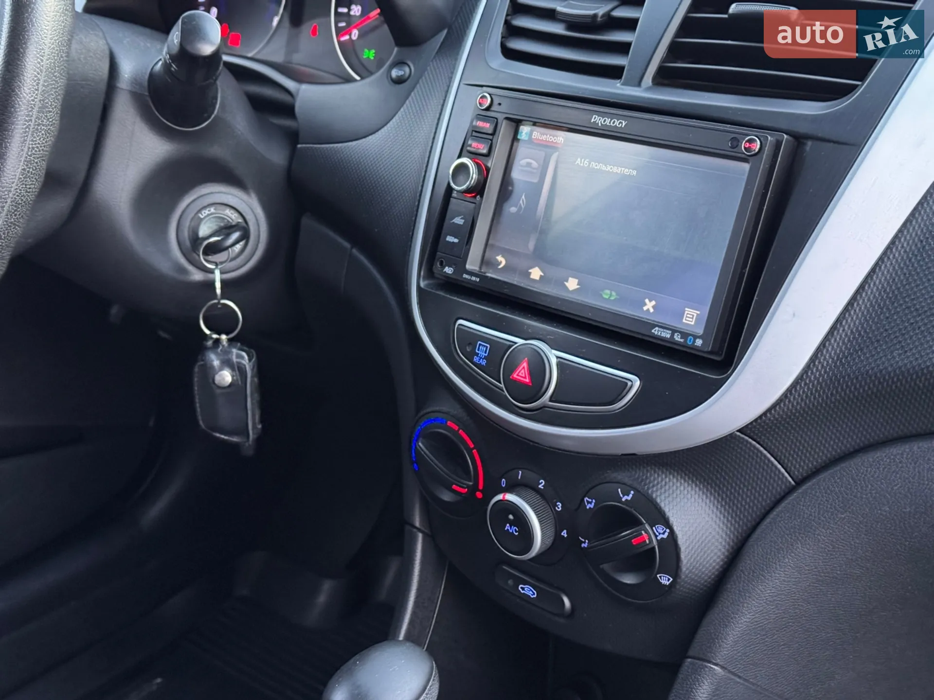 2012 Hyundai Accent - мініатюра 11