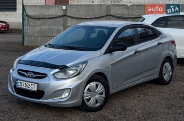 Седан Hyundai Accent 2011 в Чернігові