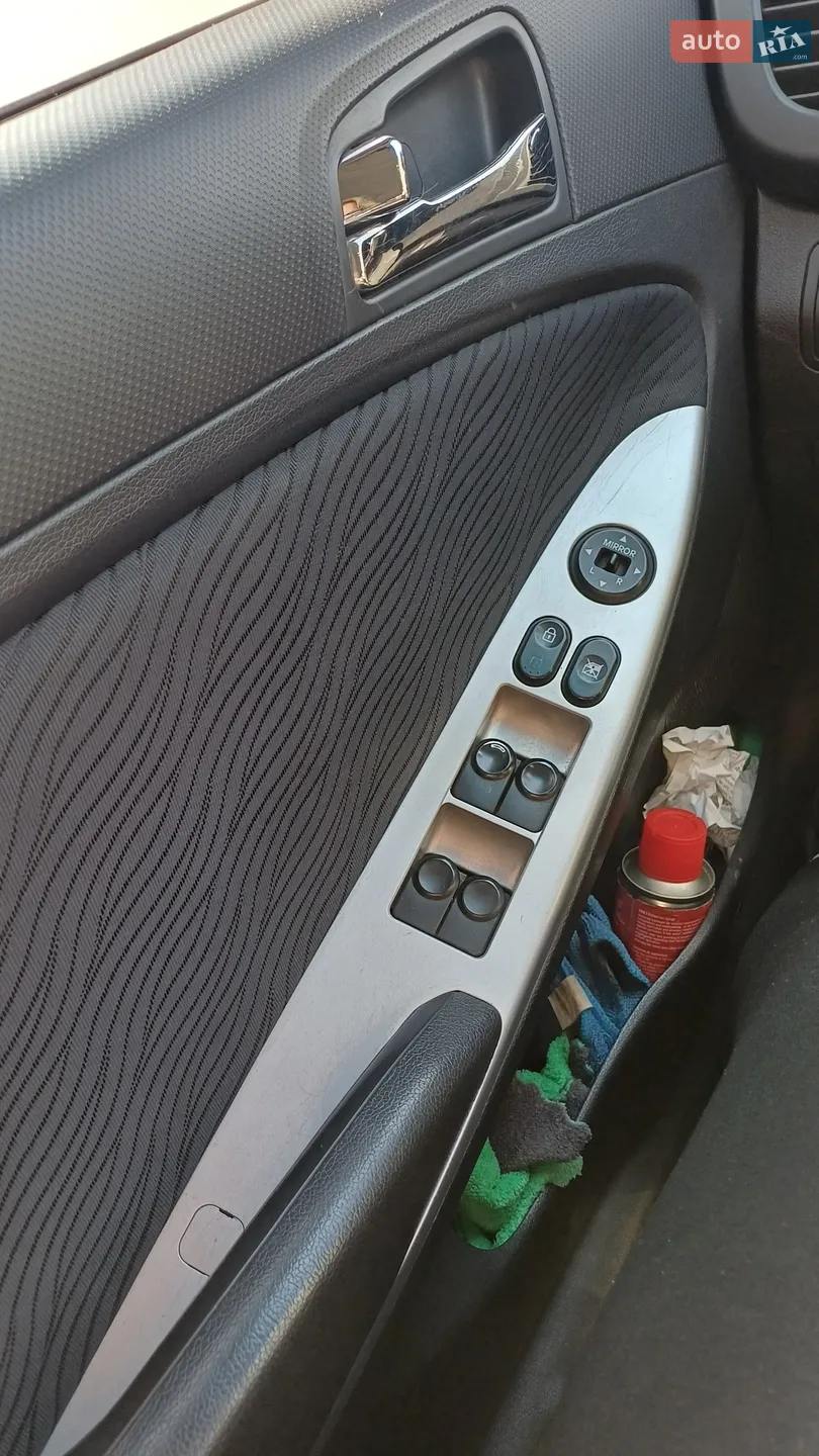 2012 Hyundai Accent - мініатюра 13