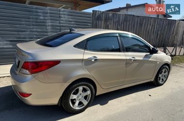 Седан Hyundai Accent 2011 в Киеве