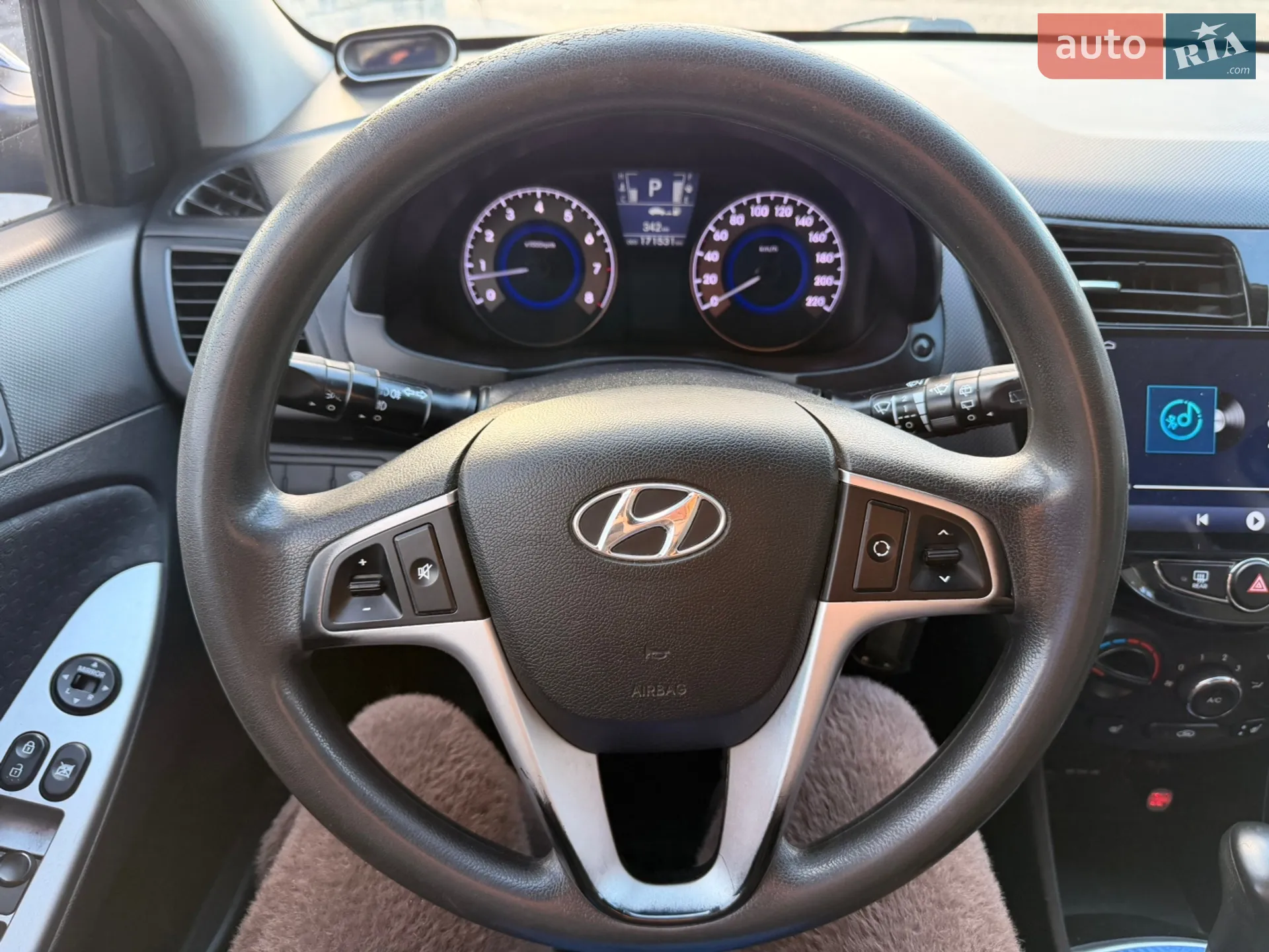 2013 Hyundai Accent - мініатюра 8