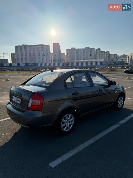 Седан Hyundai Accent 2010 в Киеве