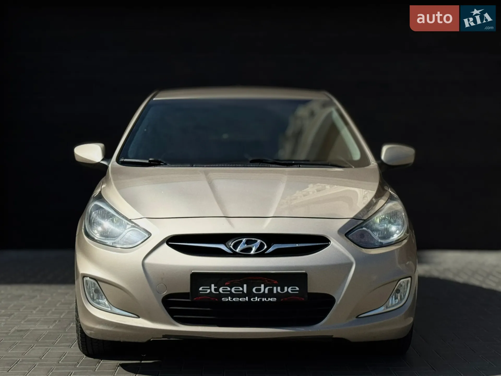 2011 Hyundai Accent - мініатюра 2