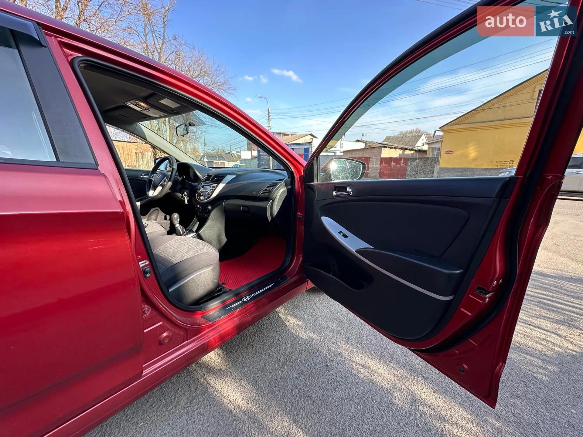2011 Hyundai Accent - мініатюра 12