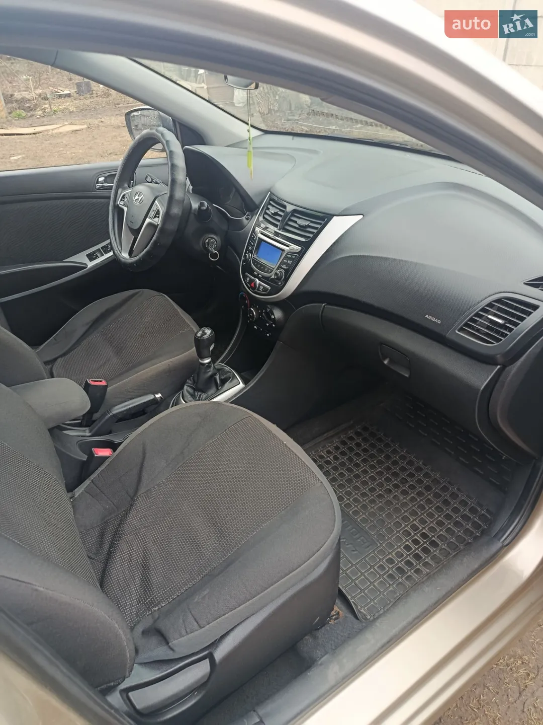 2011 Hyundai Accent - мініатюра 5