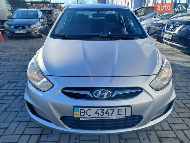 Hyundai Accent 2013 Hyundai Accent 2013